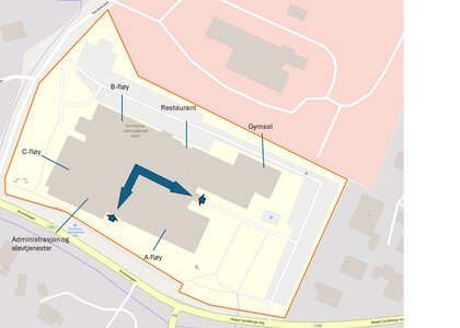 Kart over skolen med hovedinngang - Klikk for stort bilde